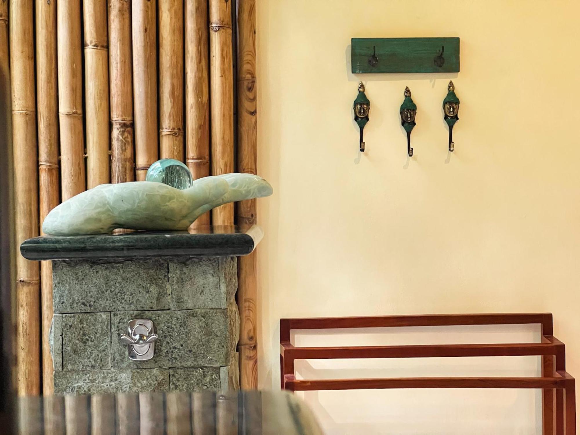 Rascals Hotel - Adults Only Kuta  Bilik gambar